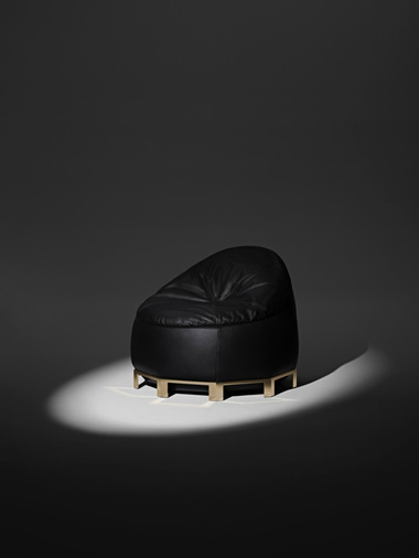 Александр Вэнг создал капсульную коллекцию мебели для Poltrona Frau | галерея [1] фото [1]