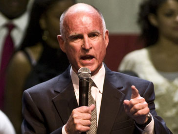 Джерри Браун (Jerry Brown) Джерри Браун (Jerry Brown)