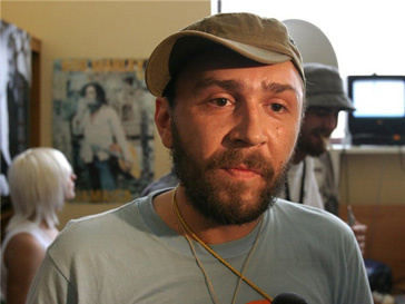 Сергей Шнуров решил приурочить свой день рождения к Дню космонавтики Сергей Шнуров решил приурочить свой день рождения к Дню космонавтики