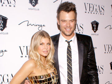 Ферджи (Fergie) и ее муж Джош Дюамель (Josh Duhamel) Ферджи (Fergie) и ее муж Джош Дюамель (Josh Duhamel)