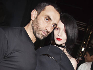 Риккардо Тиши (Riccardo Tisci) доволен работой в Givanchy Риккардо Тиши (Riccardo Tisci) доволен работой в Givanchy
