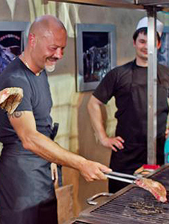 Федор Бондарчук готовит телятину в ресторане Bistrot. Федор Бондарчук