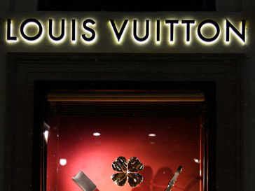 Ролик Louis Vuitton стала объектом критики Ролик Louis Vuitton стала объектом критики