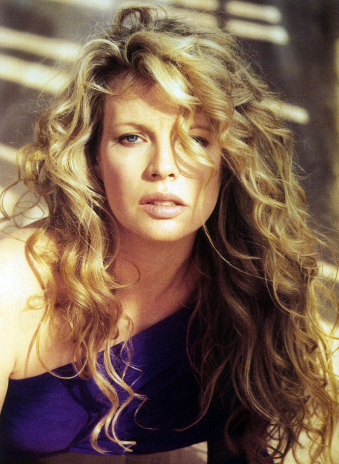 Ким Бейсингер Ким Бейсингер