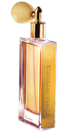 Tonka Impériale от Guerlain поражает контрастным звучанием. В нем сочетаются медовые, пряничные, миндальные ноты, запахи сена и табака. В сердце – розмарин, в шлейфе – томные ноты бобов тонка. Аромат дарит поистине колдовскую власть. Tonka Impériale от Guerlain поражает контрастным звучанием. В нем сочетаются медовые, пряничные, миндальные ноты, запахи сена и табака. В сердце – розмарин, в шлейфе – томные ноты бобов тонка. Аромат дарит поистине колдовскую власть.