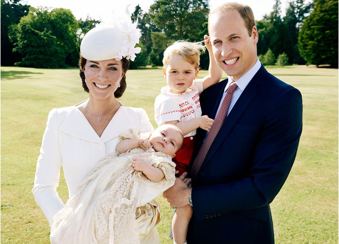 Принц Уильям и Кейт Миддлтон с детьми Георгом и Шарлоттой