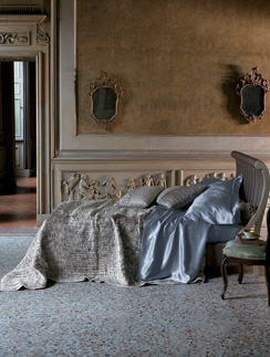 Постельное белье с атласной выделкой, Mastro Raphaеl, салон DeLuxe Home Creation. дизайн спальни, интерьер спальни, модные тенденции, дизайн интерьера, ремонт спальни, оформление спальни, советы дизайнера