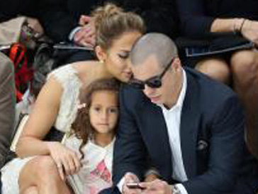 Дженнифер Лопес (Jennifer Lopez), Каспер Смарт (Casper Smart) и дочка Эмми Дженнифер Лопес