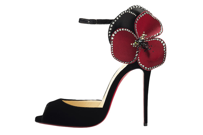 Туфли, Christian Louboutin, 65 000 руб.