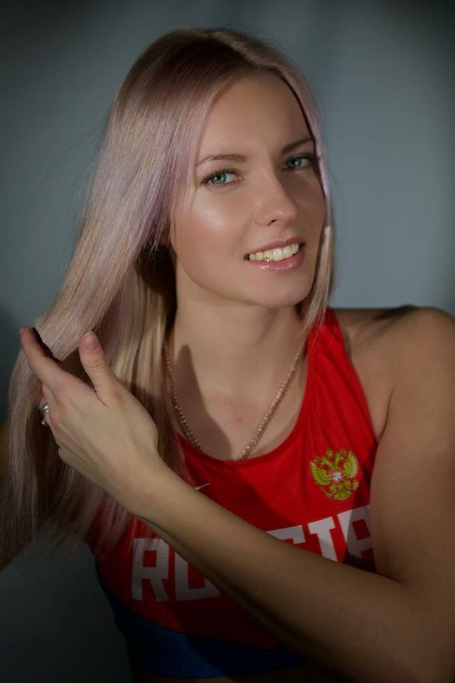 легкая атлетика, прыжки с шетом Алена Лутковская, прыжки с шестом