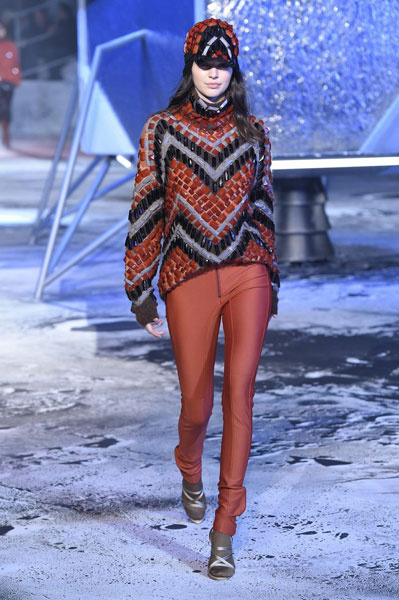 Показ H&M Studio осень-зима 2015 Показ H&M Studio осень-зима 2015