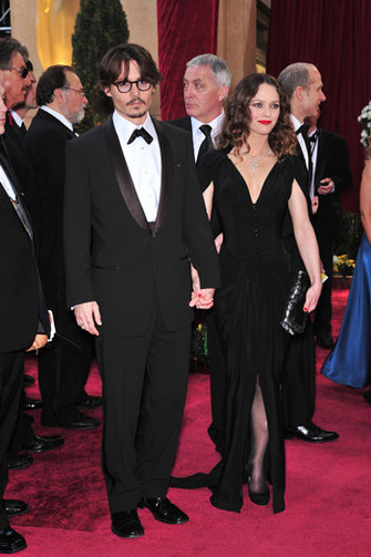 Ванесса Паради (Vanessa Paradis) с мужем Джонни Деппом (Jonny Depp) Ванесса Паради (Vanessa Paradis) с мужем Джонни Деппом (Jonny Depp)