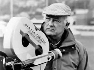 Питер Йейтс (Peter Yates) скончался в воскресенье на 83-м году жизни. Питер Йейтс (Peter Yates) скончался в воскресенье на 83-м году жизни.