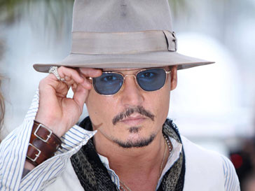 Джонни Депп (John Depp) может оказаться родственником королевы Великобритании Джонни Депп (John Depp) может оказаться родственником королевы Великобритании