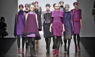 Показ Bora Aksu на London Fashion Week 2013, коллекция осень/зима 2013–2014.