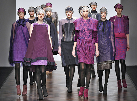 Показ Bora Aksu на London Fashion Week 2013, коллекция осень/зима 2013–2014.