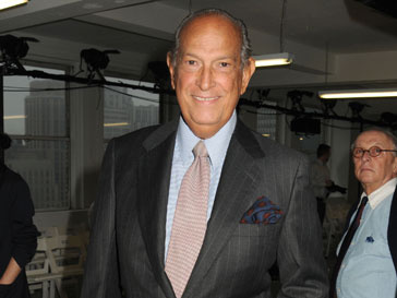 Оскар Де Ла Рента (Oscar De La Renta) создал аромат "Something Blue" Оскар Де Ла Рента (Oscar De La Renta) создал аромат "Something Blue"