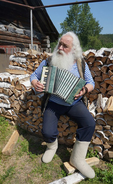 Вячеслав Мясников, клип "Еду к деду" Вячеслав Мясников, клип "Еду к деду"