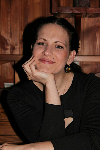 porno-zachem-devushki-prokalivayut-grud-hochu-trahatsya