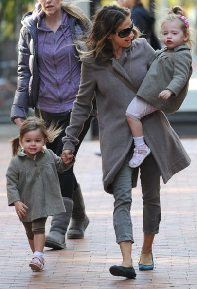Сара Джессика Паркер с дочерьми Сара Джессика Паркер с дочерьми