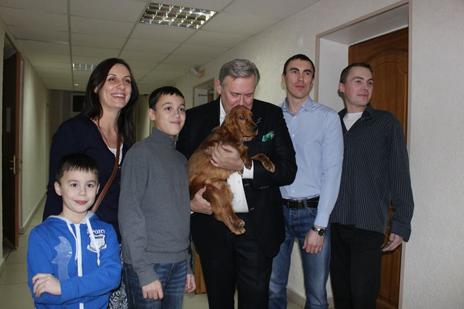 Юрий Стоянов в Томске выступил с собакой Юрий Стоянов в Томске выступил с собакой