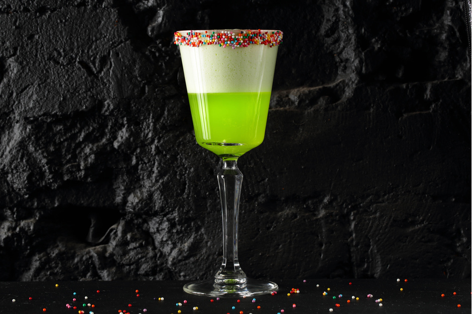 Коктейль «Midori Sour» в баре «Никель»