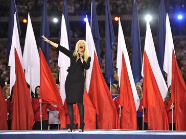 Кристина Агилера (Christina Aguilera) на Суперкубке Национальной футбольной лиги Кристина Агилера (Christina Aguilera) на Суперкубке Национальной футбольной лиги