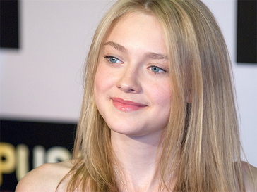 Дакота Фаннинг (Dakota Fanning) Дакота Фаннинг (Dakota Fanning)
