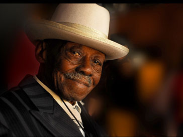 Пайнтоп Перкинс (Pinetop Perkins) умер в 97 лет Пайнтоп Перкинс (Pinetop Perkins) умер в 97 лет