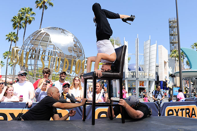 Хилария Болдуин