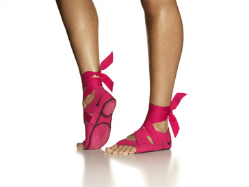 Nike Studio Wrap Nike Studio Wrap