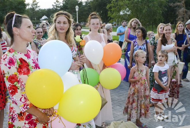 День женственности в Волгограде, красивые девушки День женственности в Волгограде