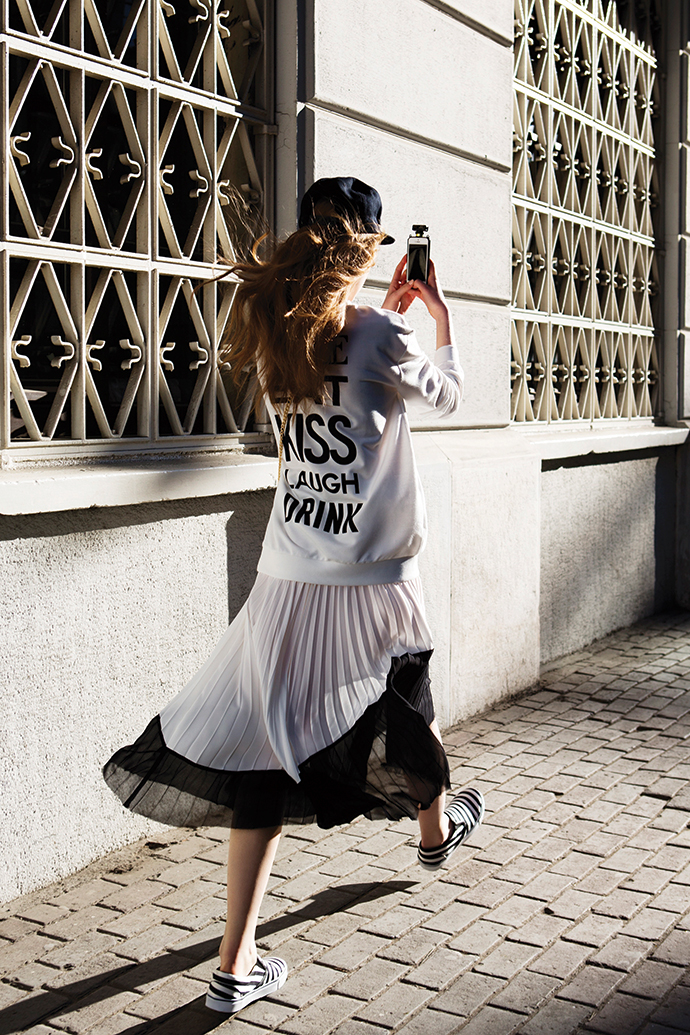 Жизнь в сети: почему мы перестали друг с другом разговаривать?