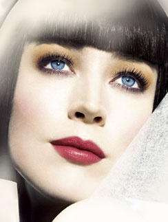 Вариант летнего макияжа Shiseido Вариант летнего макияжа Shiseido