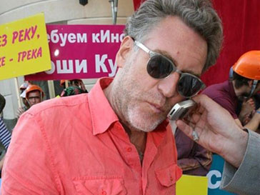 На Артемия Троицкого подал в суд бывший майор ГИБДД На Артемия Троицкого подал в суд бывший майор ГИБДД