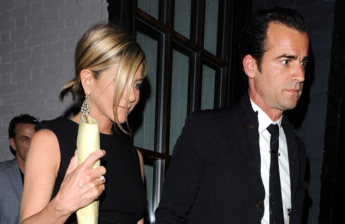 Дженнифер Энистон (Jennifer Aniston) и Джастин Теру (Justin Theroux) Дженнифер Энистон (Jennifer Aniston) и Джастин Теру (Justin Theroux)