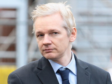 Джулиан Ассанж (Julian Assange) становится все популярнее Джулиан Ассанж (Julian Assange) становится все популярнее