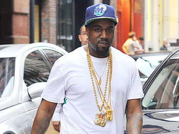 Канье Уэст (Kanye West) не смог остаться в стороне от смерти Эми Уайнхаус Канье Уэст (Kanye West) не смог остаться в стороне от смерти Эми Уайнхаус