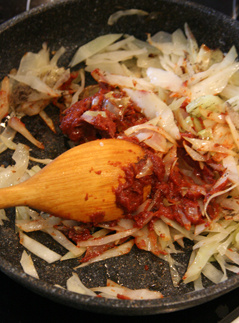 самосы, рецепт, постные пирожки, вегетарианские пирожки, индийская кухня, ведическая кулинария, кулинарный мастер-класс, овощная начинка, фруктовая начинка, заварной крем, жареные пирожки