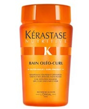 Шампунь Bain Oleo Curl Definition Shampoo, Kerastase содержит масло кокоса, жожоба и ши и предназначен специально для сухих и непослушных вьющихся волос. Средство обеспечивает им оптимальное питание, тщательное увлажнение и бережный уход. Шампунь Bain Oleo Curl Definition Shampoo, Kerastase содержит масло кокоса, жожоба и ши и предназначен специально для сухих и непослушных вьющихся волос. Средство обеспечивает им оптимальное питание, тщательное увлажнение и бережный уход.