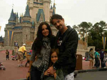 Кортни Кокс (Courteney Cox) и Дэвид Аркетт (David Arquette) вместе с дочкой Коко Кортни Кокс (Courteney Cox) и Дэвид Аркетт (David Arquette) вместе с дочкой Коко