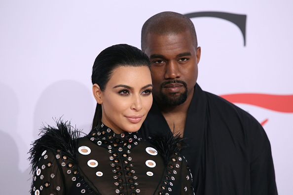 Ким Кардашьян и ее супруг Канье Уэст на церемонии CFDA Fashion Awards 2015 Ким Кардашьян и ее супруг Канье Уэст на церемонии CFDA Fashion Awards 2015