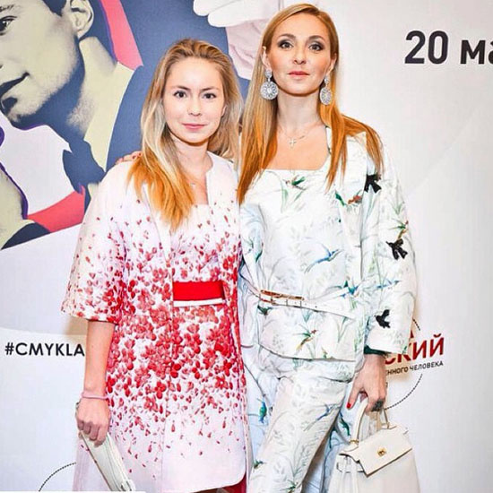 15-летняя дочь Навки стала певицей и записала клип 15-летняя дочь Навки стала певицей и записала клип
