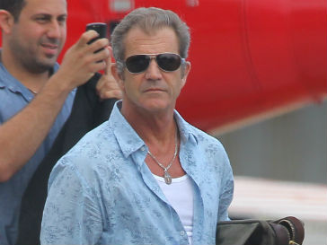 Папарацци выяснили имя новой возлюбленной Мела Гибсона (Mel Gibson) Папарацци выяснили имя новой возлюбленной Мела Гибсона (Mel Gibson)