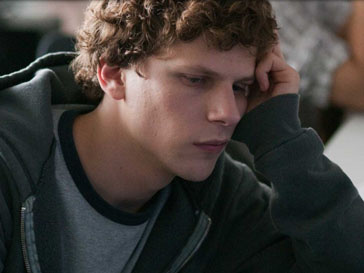 Джесси Айзенберг (Jesse Eisenberg) в роли Марка Цукерберга Джесси Айзенберг (Jesse Eisenberg) в роли Марка Цукерберга