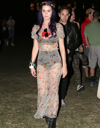 Кэти Перри (Katy Perry) на музыкальном фестивале Coachella 2012