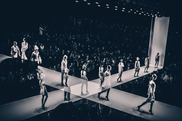 Неделя моды Mercedes-Benz Fashion Week Russia Неделя моды Mercedes-Benz Fashion Week Russia