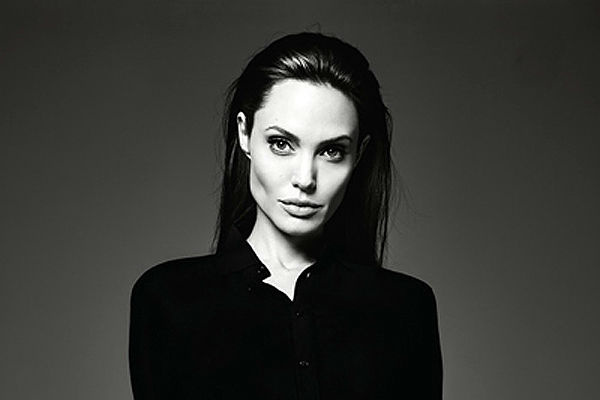 Анджелина Джоли для Elle US Анджелина Джоли рассказала про свадьбу