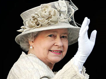 Елизавета II (Elizabeth II) пригласила на ланч семейство Кейт Миддлтон Елизавета II (Elizabeth II) пригласила на ланч семейство Кейт Миддлтон