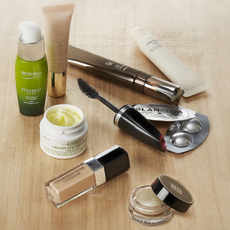 Biotherm Крем для век против первых признаков старения SkinBest; Clarins Выравнивающая база для макияжа век Instant Light; Kiehl’s Увлажняющий крем для век Creamy Eye Treatment with Avocado; Dior Корректор DiorSkin Star; Givenchy Водостойкие кремовые тени Ombre Couture, оттенок 12 Or Insolite; Avon Объемная тушь Big&Daring; Glamglow Маска для сияния кожи вокруг глаз BrightMud Eye Treatment; Pola Омолаживающий крем для век B.A The Eye Cream; Shiseido Крем против признаков усталости в области глаз iBuki.